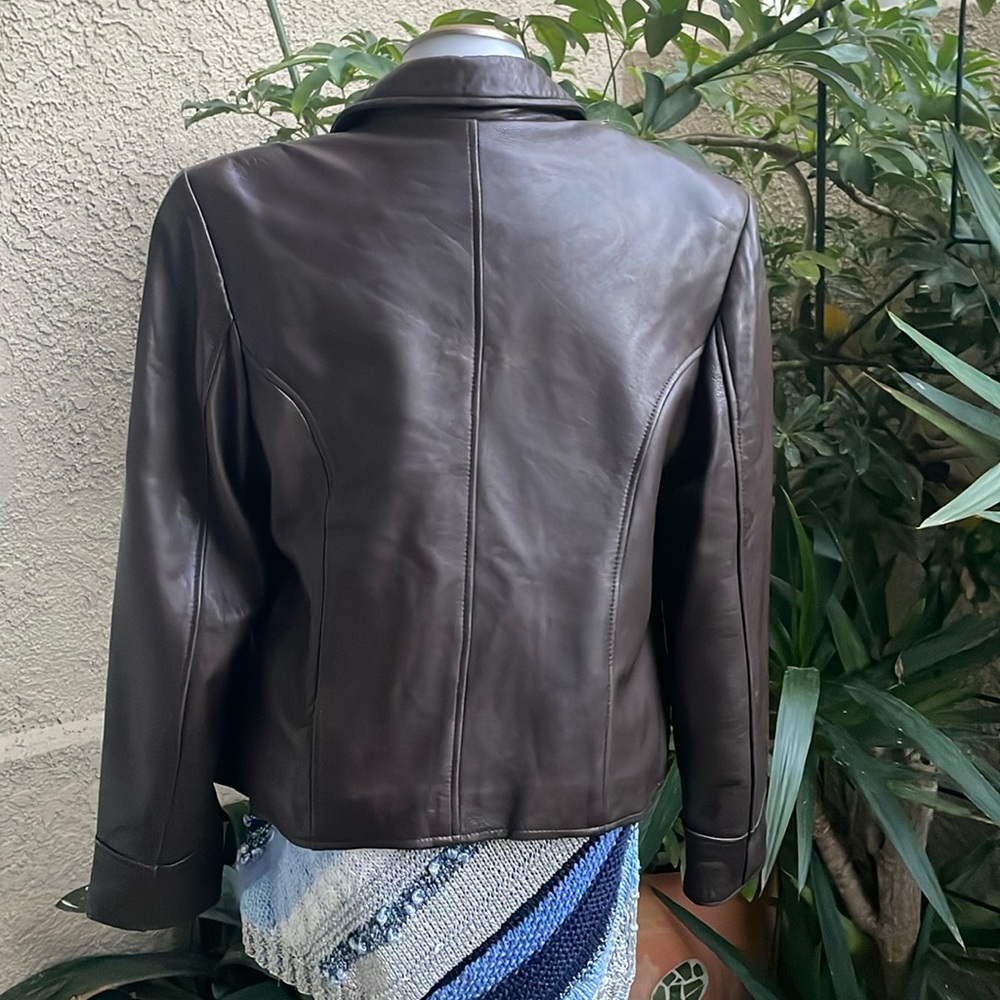 Vintage dark brown Valerie Stevens lambskin leather jacket with pockets - Picture 11 of 15